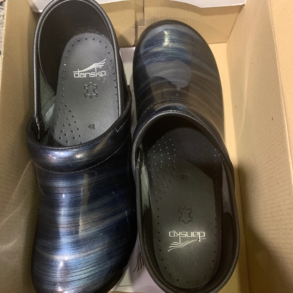 Dansko woman’s size 42